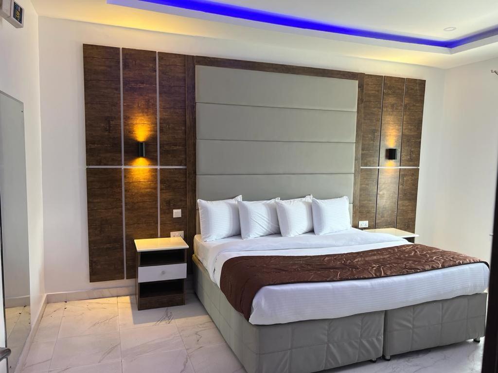 Hotel Presken White House à Lagos Extérieur photo