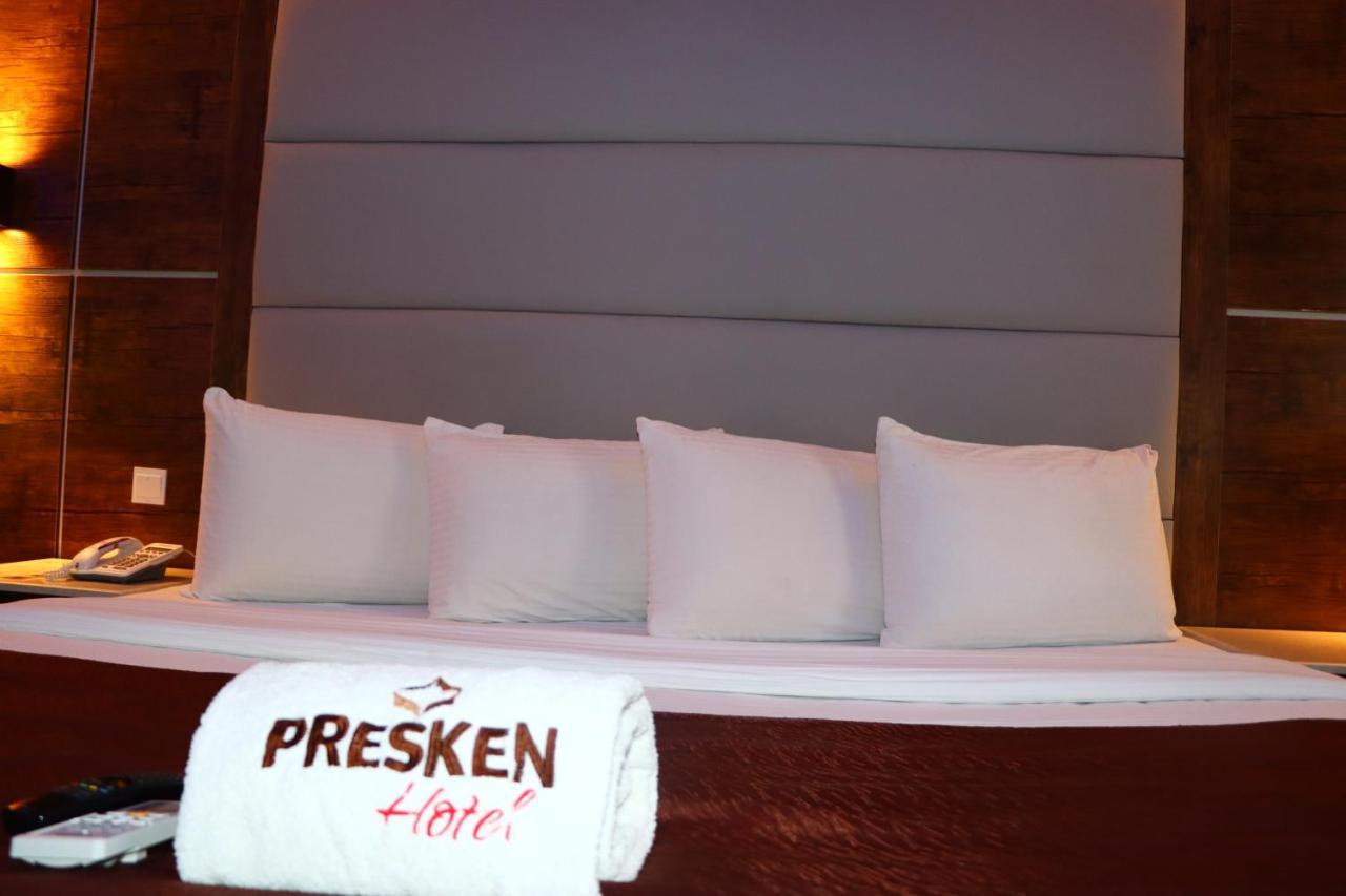 Hotel Presken White House à Lagos Extérieur photo