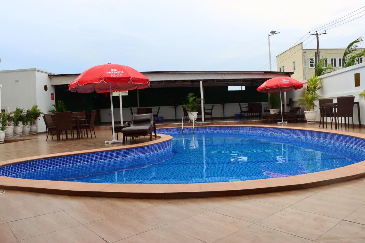 Hotel Presken White House à Lagos Extérieur photo